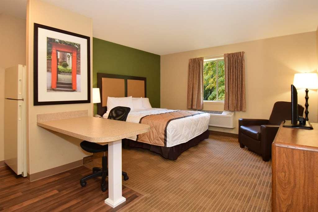 Extended Stay America Select Suites - Raleigh - Cary - Regency Parkway South Rom bilde
