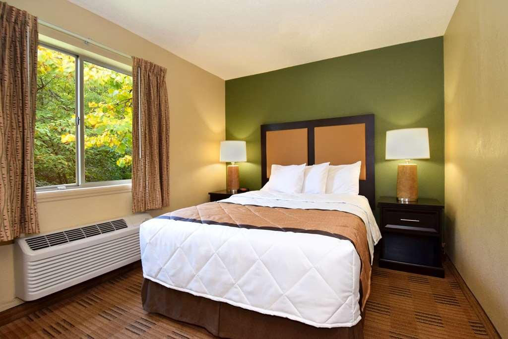 Extended Stay America Select Suites - Raleigh - Cary - Regency Parkway South Rom bilde