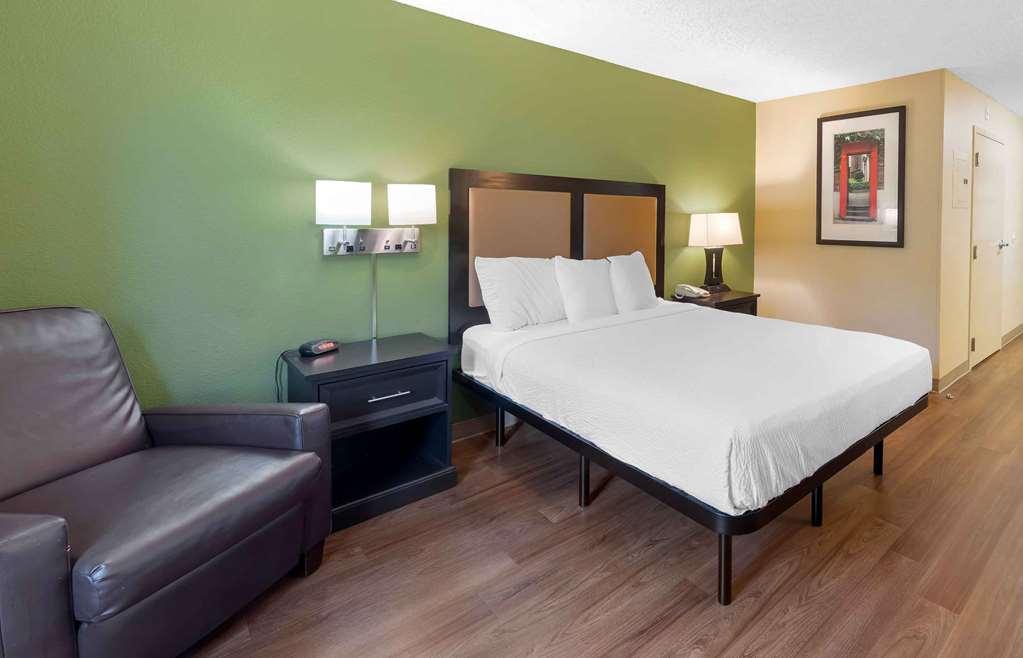 Extended Stay America Select Suites - Raleigh - Cary - Regency Parkway South Rom bilde