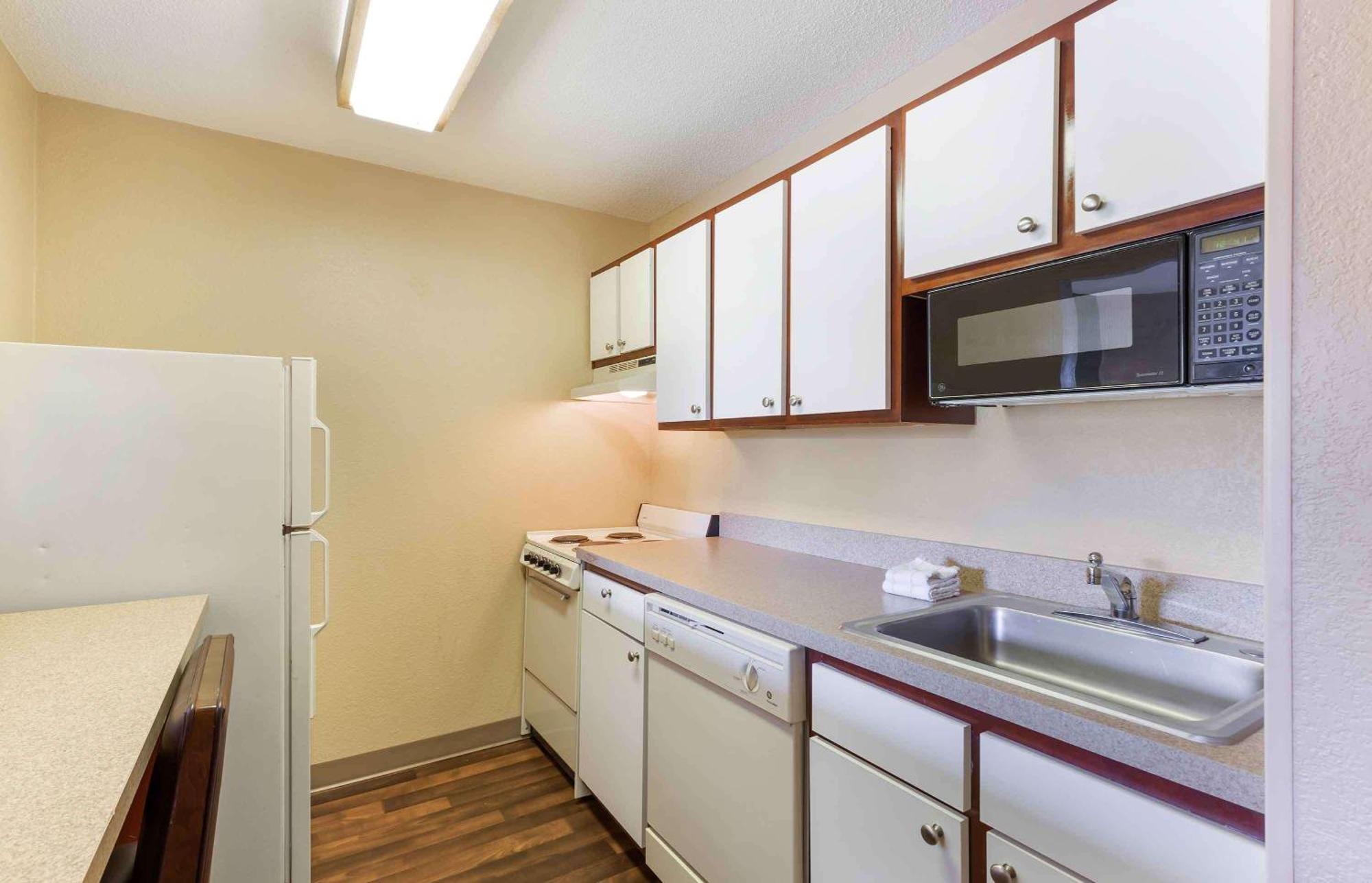 Extended Stay America Select Suites - Raleigh - Cary - Regency Parkway South Eksteriør bilde