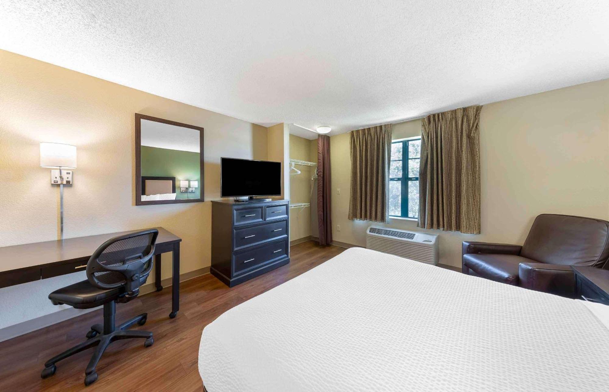 Extended Stay America Select Suites - Raleigh - Cary - Regency Parkway South Eksteriør bilde